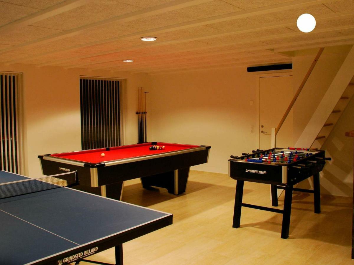 Five-Bedroom Holiday Home In Lokken 3 Zewnętrze zdjęcie